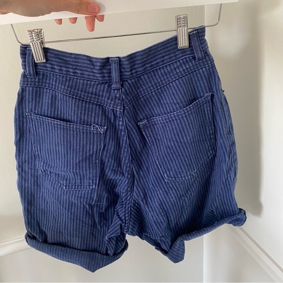 VINTAGE GAP High Waist Pin Stripe Dark Wash Denim Shorts Sz 3/4 - Picture 2 of 6
